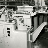 Soustružnický automat ESCOMATIC - celkový pohled.