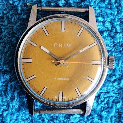 Hodinky PRIM 