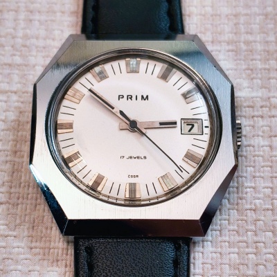 PRIM -OKTAGON BÍLÉ-