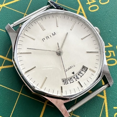 PRIM Quartz den datum