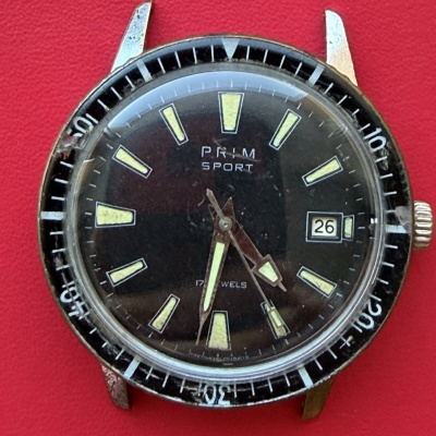 PRIM Sport 1 – černý ciferník, funkční, původní