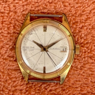 Prim Diplomat s datumem