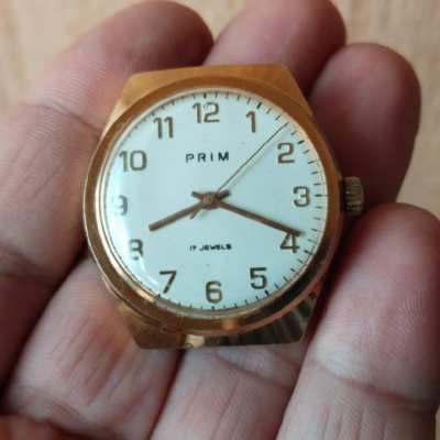 Hodinky Prim 