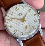 Prim klasické elegantnév šupinatý číselník