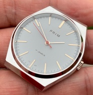 Prim elegantné masívne v nepoužitom stave ktoré v knihe nenájdete