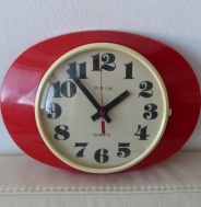 NÁSTĚNNÉ HODINY PRIM QUARTZ