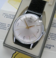 elegantní nenošený Primky oblekovky