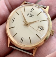 Elegantné pozlátene hodinky Prim cal 68 v top zbierkovom stave, priemer púzdra 34mm