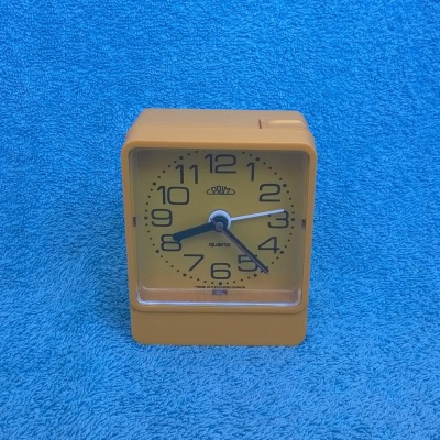Budík Prim quartz Hana s osvětlením číselníku!!!