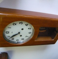 PRIM  NÁSTĚNNÉ HODINY   1961