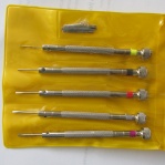 HODINÁŘSKÉ ŠROUBOVÁČKY + NÁHRADNÍ HROTY - NEPOUŽITÉ