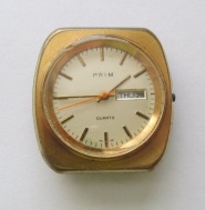 PRIM QUARTZ S DVOJITÝM KALENDÁŘEM 