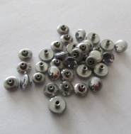 Korunky na hodinky - chromované, nepoužité, 35 kusů, č.18