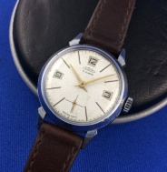 Nádherné PRIM 50 033 1 starší model