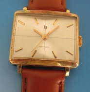 LIP Incabloc - Made in France - funkční zlacené hodinky, které sloužily jako inspirace hodinek Prim