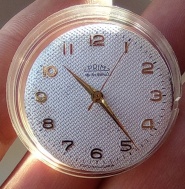 Strojek včetně číselníku