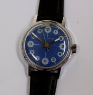 Chlapecké hodinky Prim 66, modrý číselník