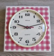 KUCHYŇSKÉ HODINY PRIM QUARTZ, FUNKČNÍ
