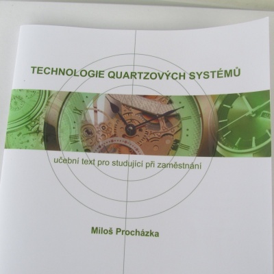 Technologie quartzových systémů - učebnice vysvětluje diagnostiku a opravy systémů Quartz