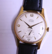 pánské hodinky PRIM 50, bílý číselník
