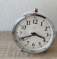 budík 135