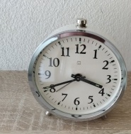 budík 135