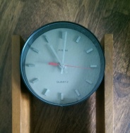 Hodiny Prim quartz 1