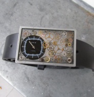 Opasek s originální sponou z hodinek Prim