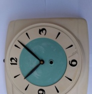 hodiny 10