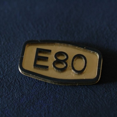 Štítek: E80