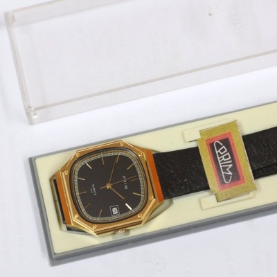 Pánské Prim Quartz, nenošené s etují