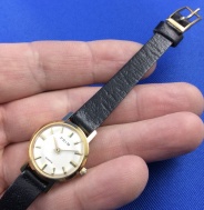 PRIM quartz pozlátené dámske - top stav