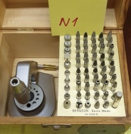 Malá nýtovačka Bergeon