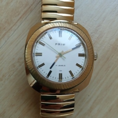 Hodinky Prim kal. 66