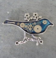 MODRÝ PTÁČEK, brož z hodinek Prim, steampunk