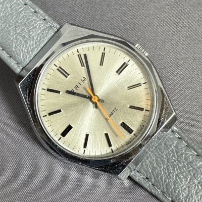 Prim Quartz - sunburst číselník