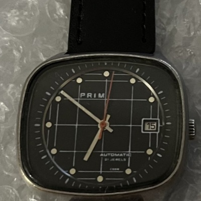 Prim velké černé TV Automatic 