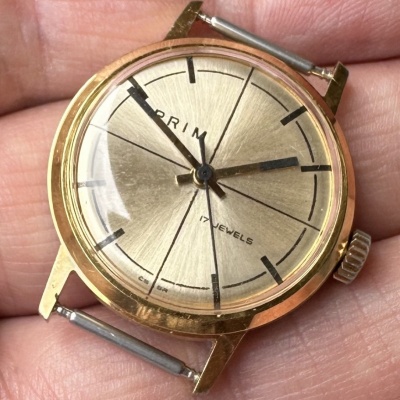 PRIM 66 398 3 - sunburst číselník