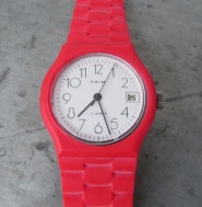 PLASTOVÉ HODINKY PRIM - typ 68 578 6 z roku 1989 v perfektním stavu, tečkované číslice
