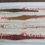 OBNOVA TEPLICE - DOBOVÉ ŘEMÍNKY NA HODINKY - 4 KUSY V PŮVODNÍM BALENÍ