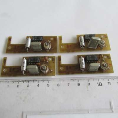 Kuchyňské hodiny Quartz - nepoužité quartz bloky - 2 kusy