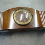 STOLNÍ HODINY PRIM 1.