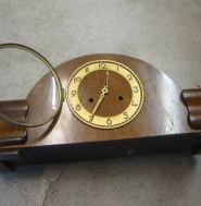 STOLNÍ HODINY PRIM 3.