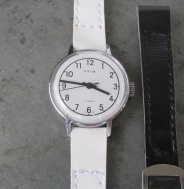 Hodinky Prim 28mm v pěkném stavu