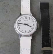Hodinky Prim 28mm v pěkném stavu