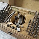 hodinářská nýtovačka s čakany !!!