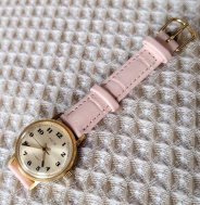 Dámské zlacené Prim 