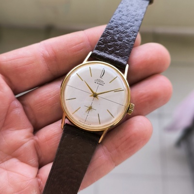 Prim plachetnice francouzské pouzdro. 