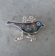 MODRÝ PTÁČEK, brož z hodinek Prim, steampunk