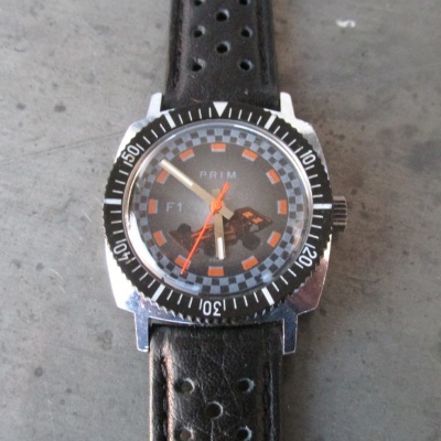 Chlapecké hodinky Prim Formule 1 v parádním stavu po servisu